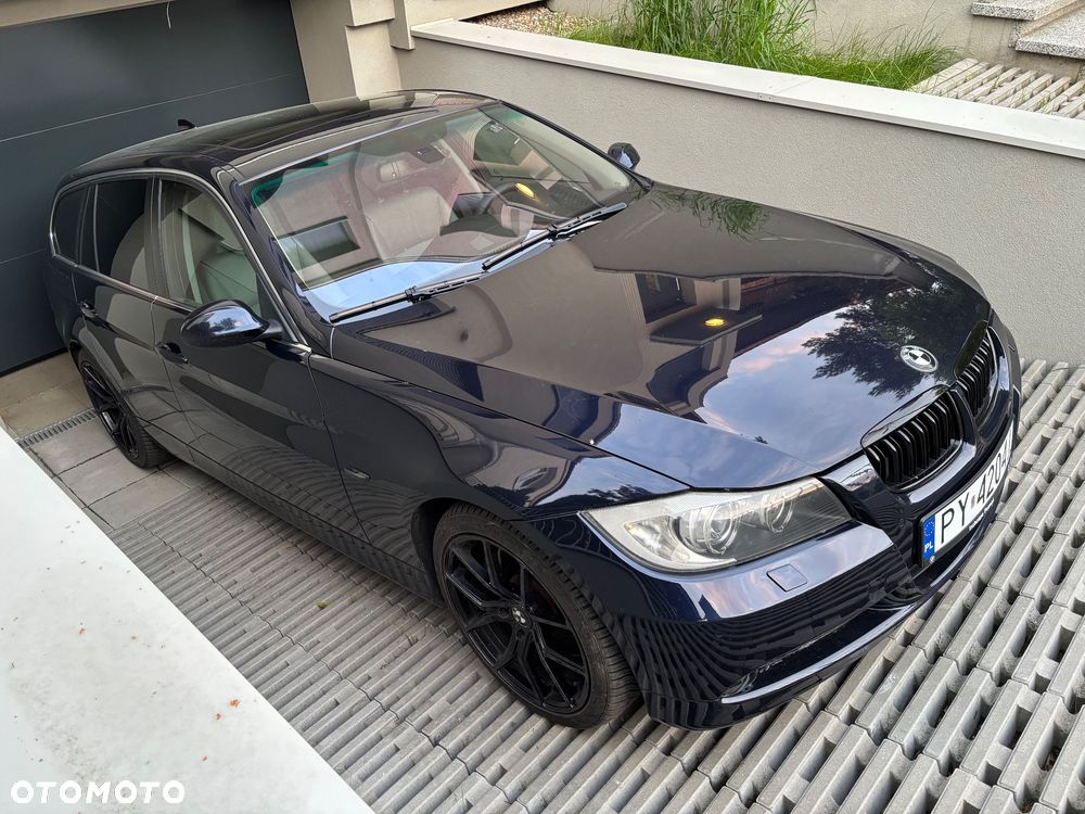 BMW Seria 3 335xi - 15