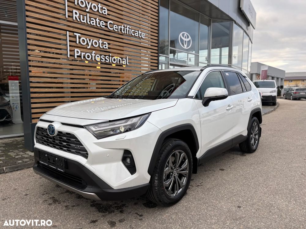 Toyota RAV4 - 1
