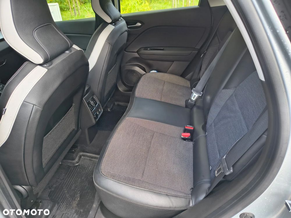 Renault Captur 1.3 TCe mHEV Intens - 11