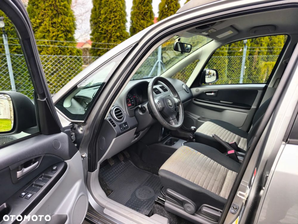 Suzuki SX4 Classic 1.6 VVT 4x4 Style - 14