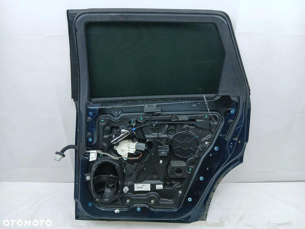 Drzwi tył tylne prawe Fiat Freemont - 4