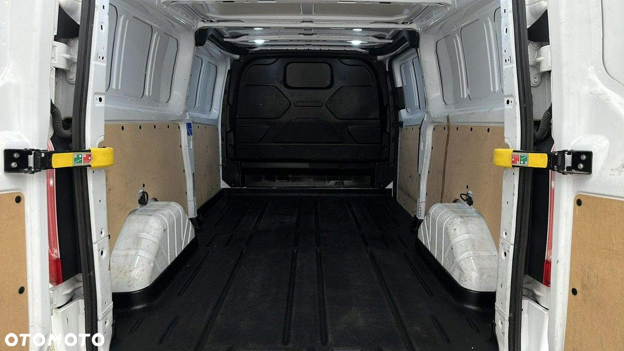 Ford Transit Custom - 19
