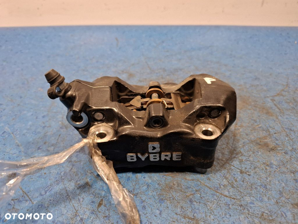 KTM DUKE 390 ZACISK HAMULCOWY PRZÓD