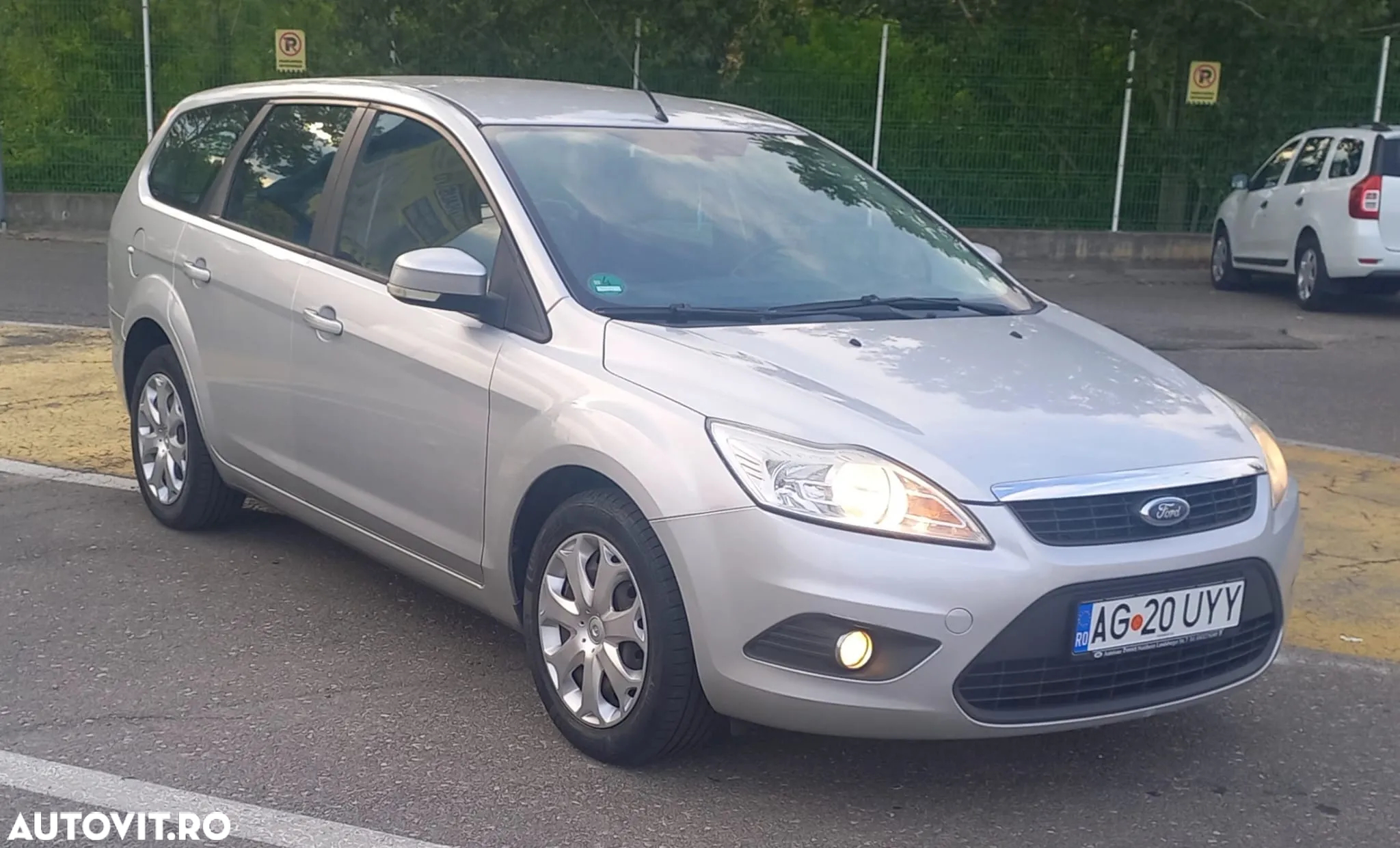 Ford Focus 1.6i Ti-VCT Trend - 3