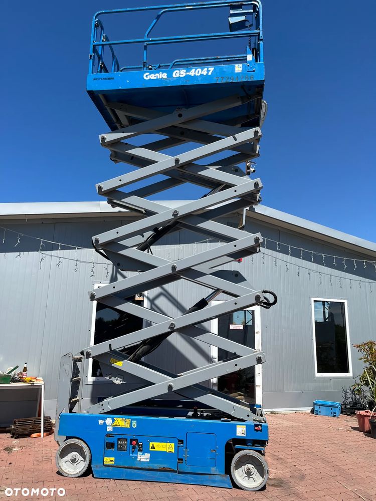 Genie GS -4047 - 8