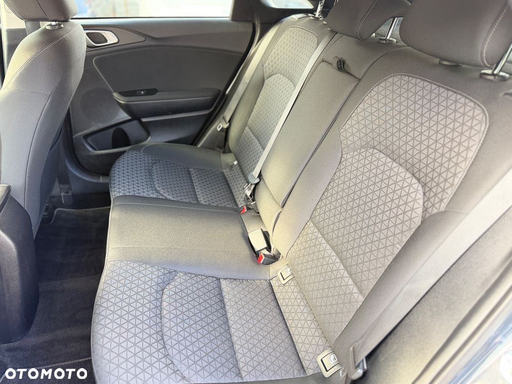 Kia Ceed 1.4 Vision - 18