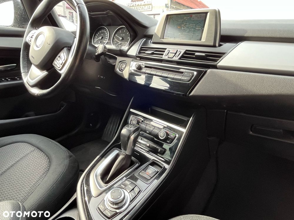 BMW Seria 2 218d Sport-Aut Advantage - 17