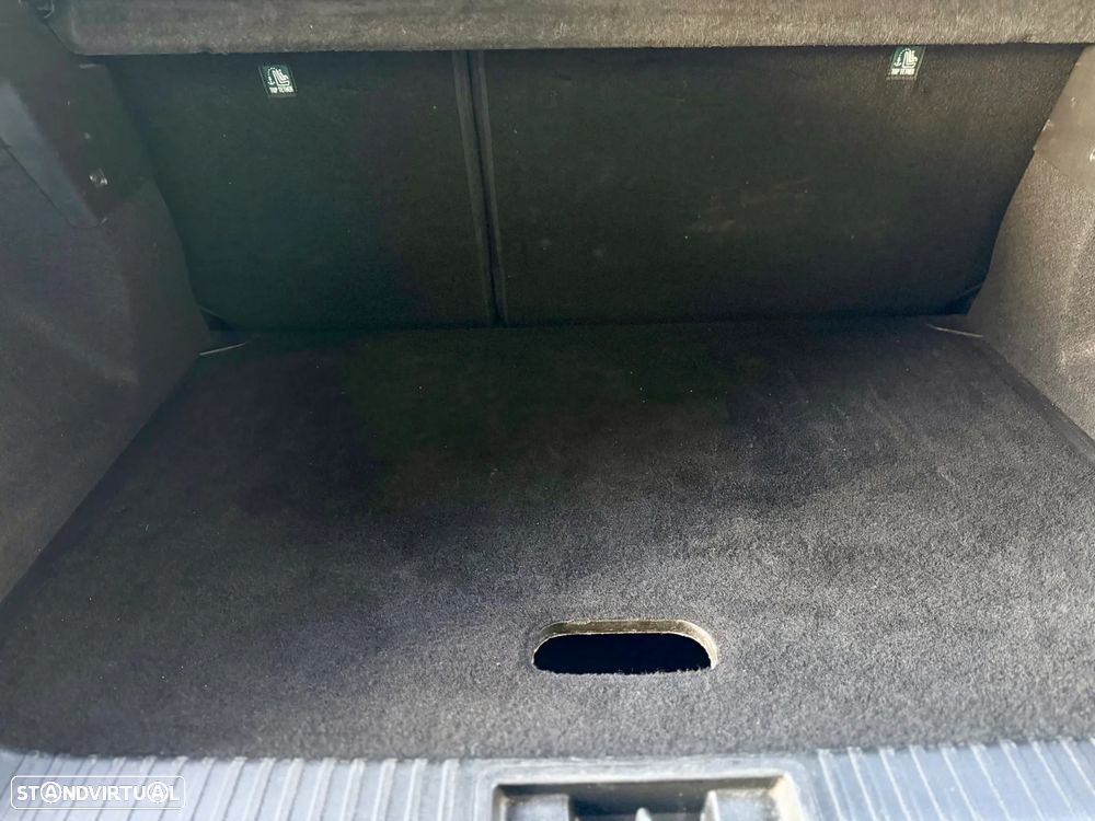 Renault Captur 1.0 TCe Techno Bi-Fuel - 26