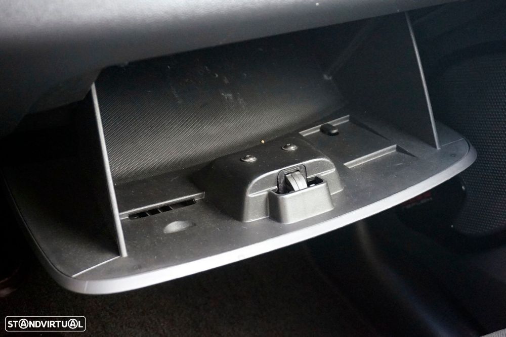 Renault Clio Sport Tourer 0.9 TCe Limited - 19