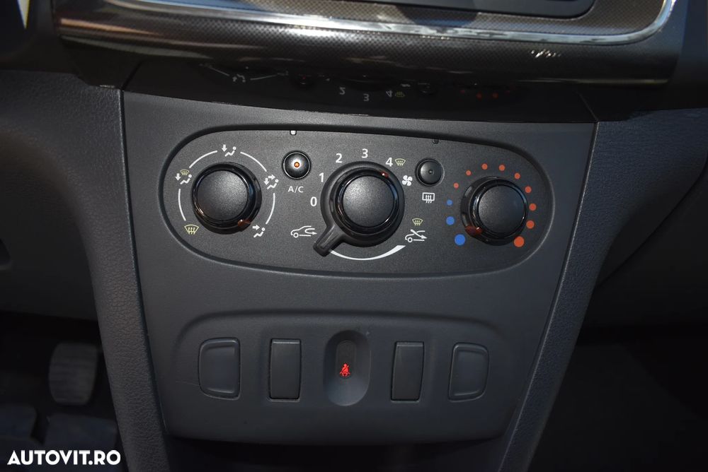 Dacia Logan 1.0 SCe Ambiance - 12