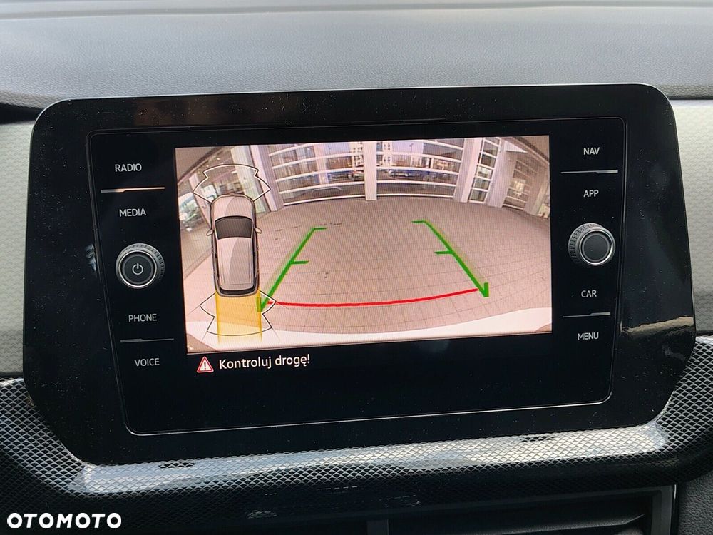 Volkswagen T-Cross - 21