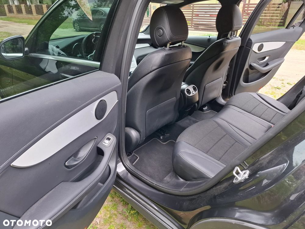 Mercedes-Benz GLC 300 de 4Matic 9G-TRONIC - 12