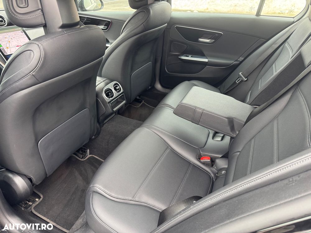 Mercedes-Benz C 180 9G-TRONIC Avantgarde Advanced - 24