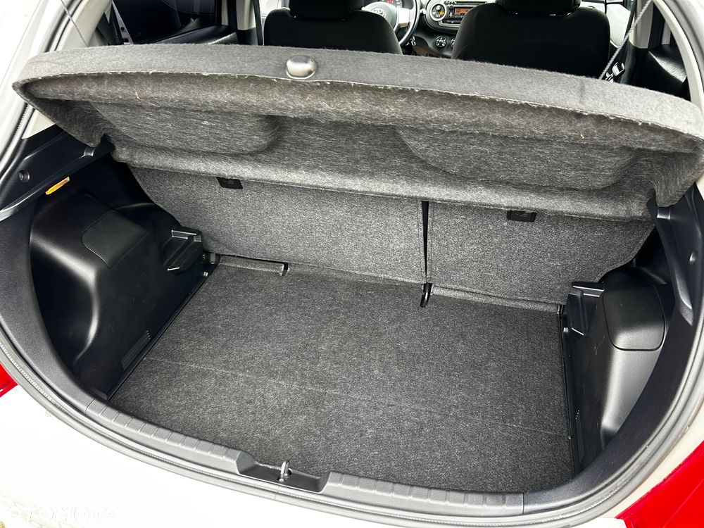 Toyota Yaris 1.33 Business Edition - 19