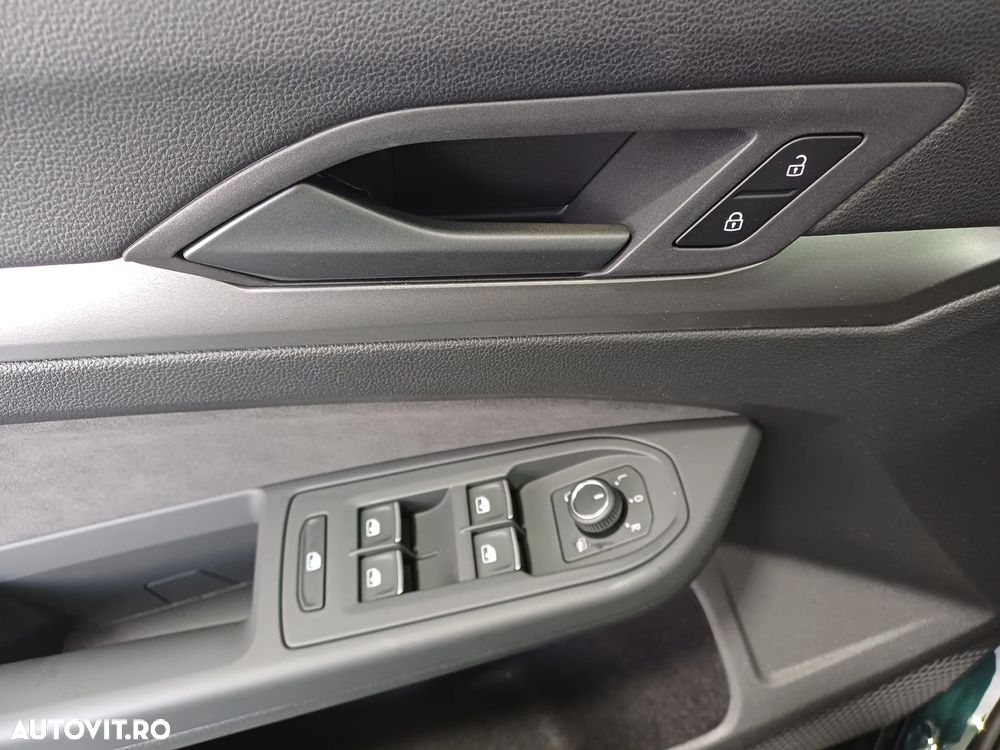 Volkswagen Golf - 9