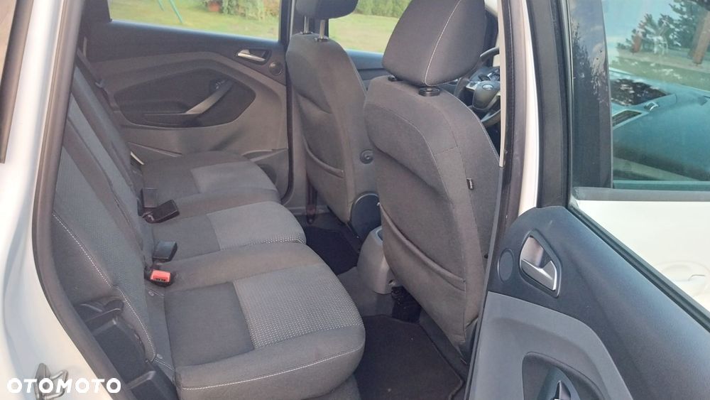 Ford C-MAX - 11