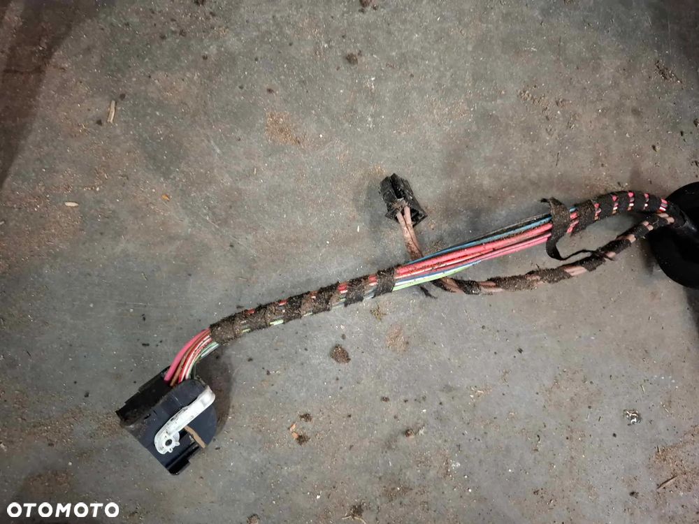 HAK HOLOWNICZY ELEKTRYCZNY VW GOLF VIII KOMBI 5H9 5H9803881D  KOMPLETNY - 5