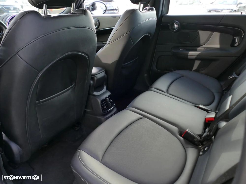 MINI Countryman Cooper SE ALL4 Auto - 34