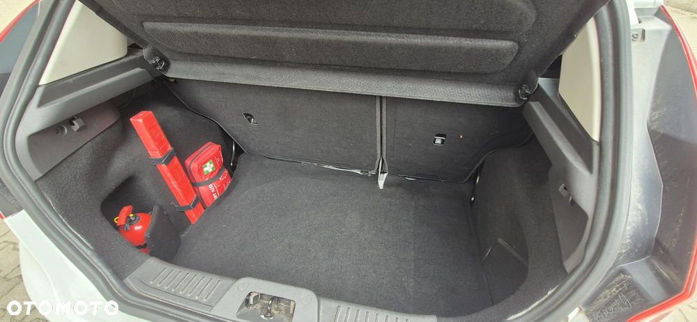 Ford Fiesta - 8