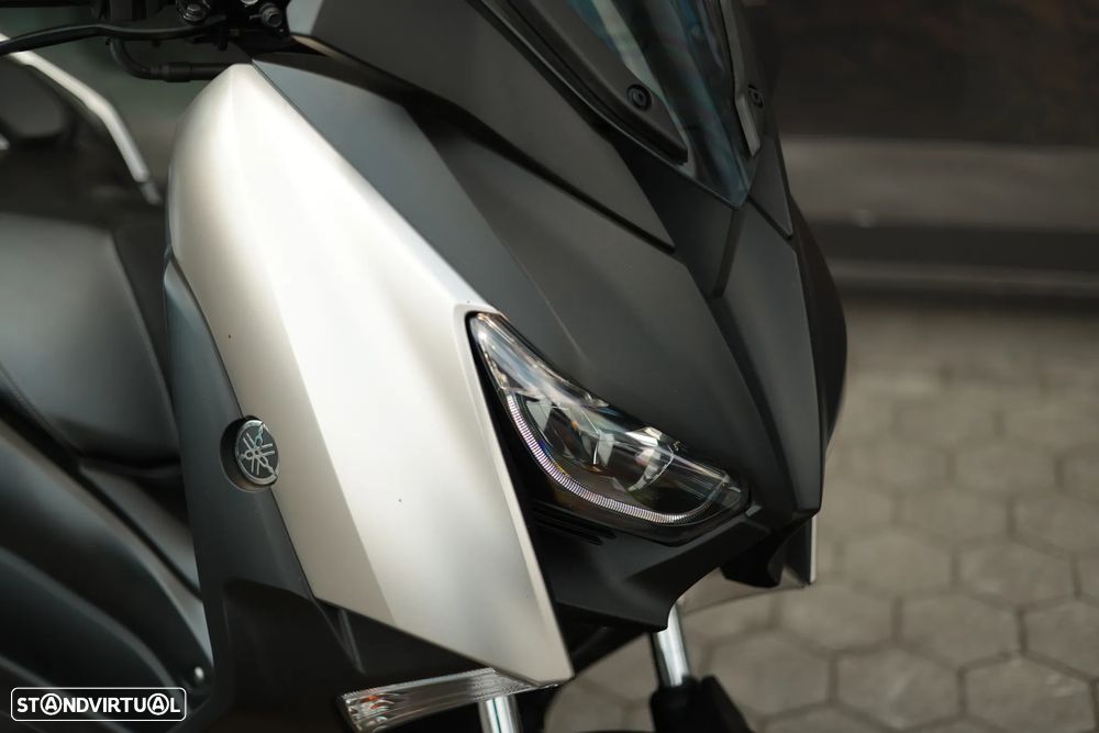 Yamaha X-Max 300 ABS TCS - 9