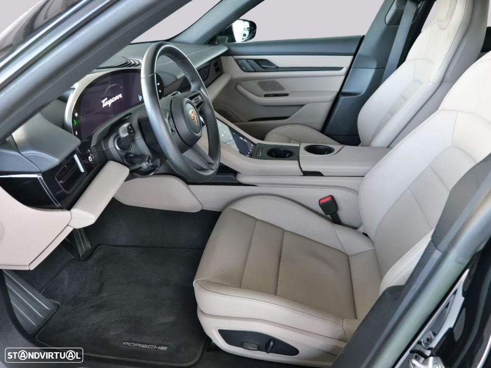 Porsche Taycan Sport Turismo - 10