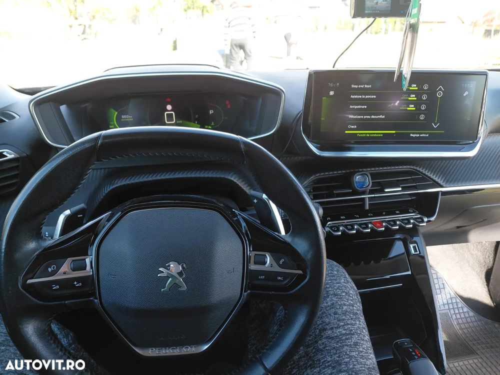 Peugeot 2008 1.5 BlueHDI 130 S&S EAT8 Allure - 20