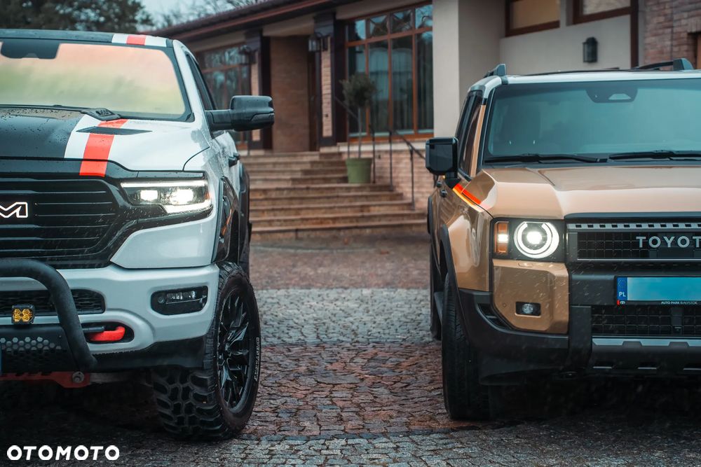 RAM 1500 Crew Cab Shortbed Bighorn - 10