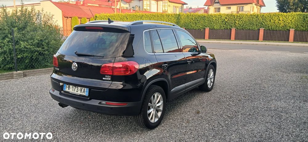 Volkswagen Tiguan 2.0 TDI DPF BlueMotion Technology Lounge Sport & Style - 8