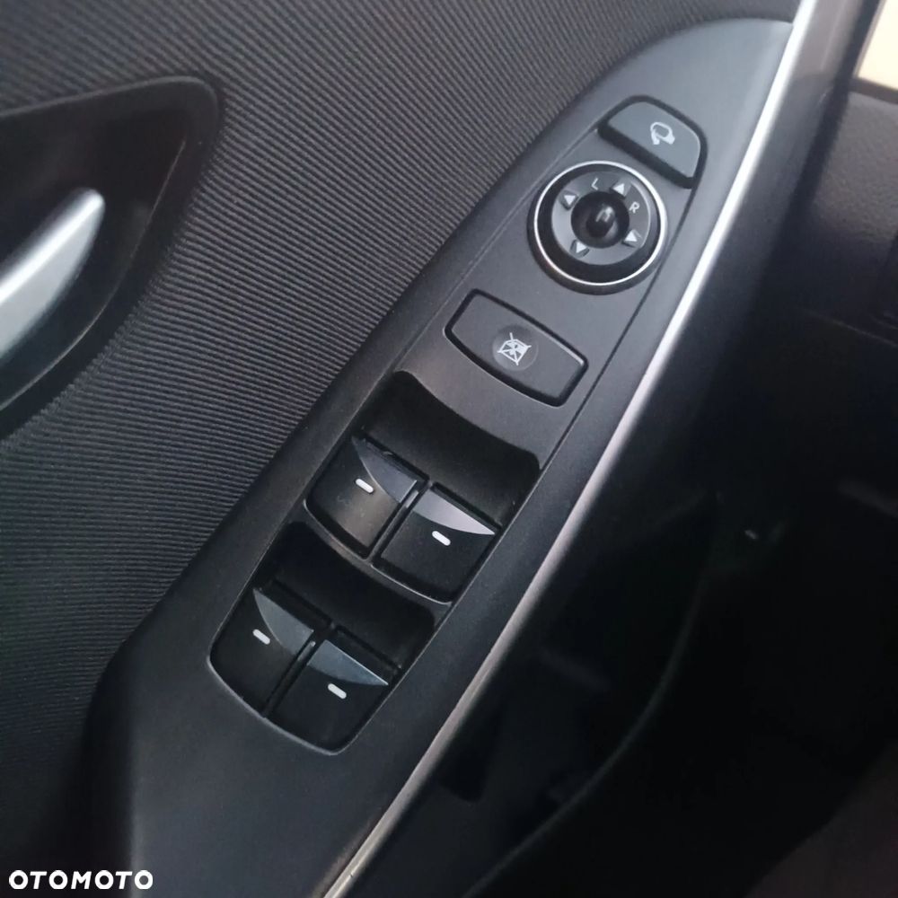 Hyundai i30 1.6 CRDI Trend - 19