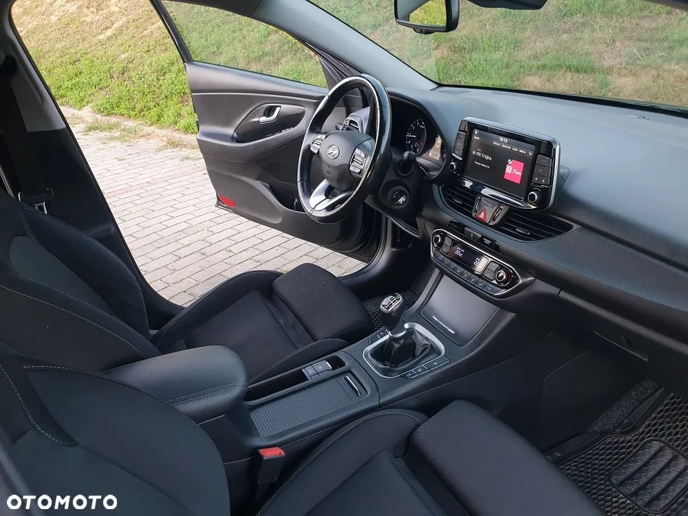 Hyundai i30 1.4 T-GDI Premiere Style - 26