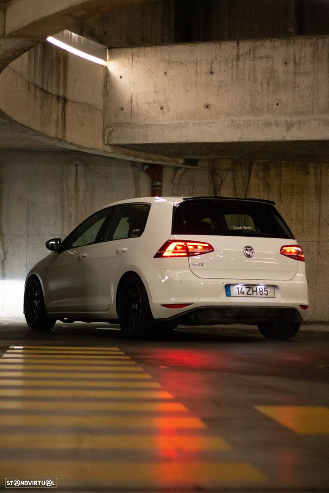 VW Golf GTI BlueMotion DSG - 1