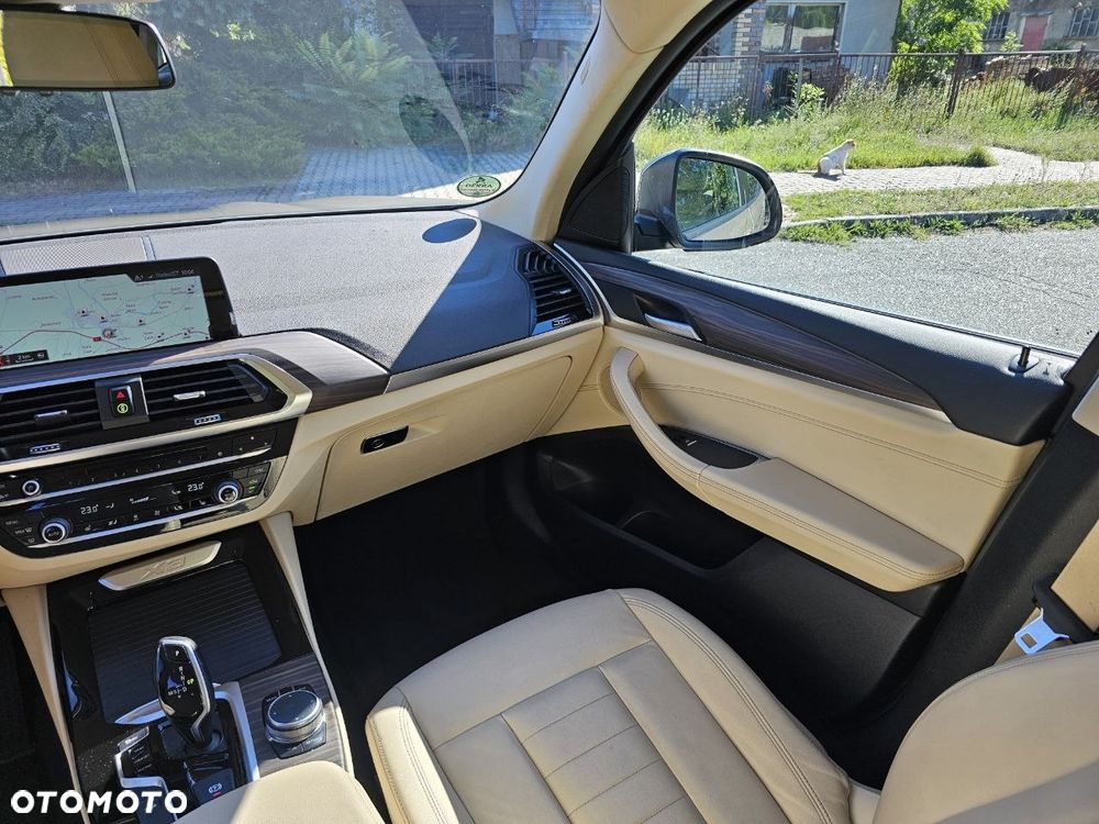 BMW X3 xDrive25d - 19