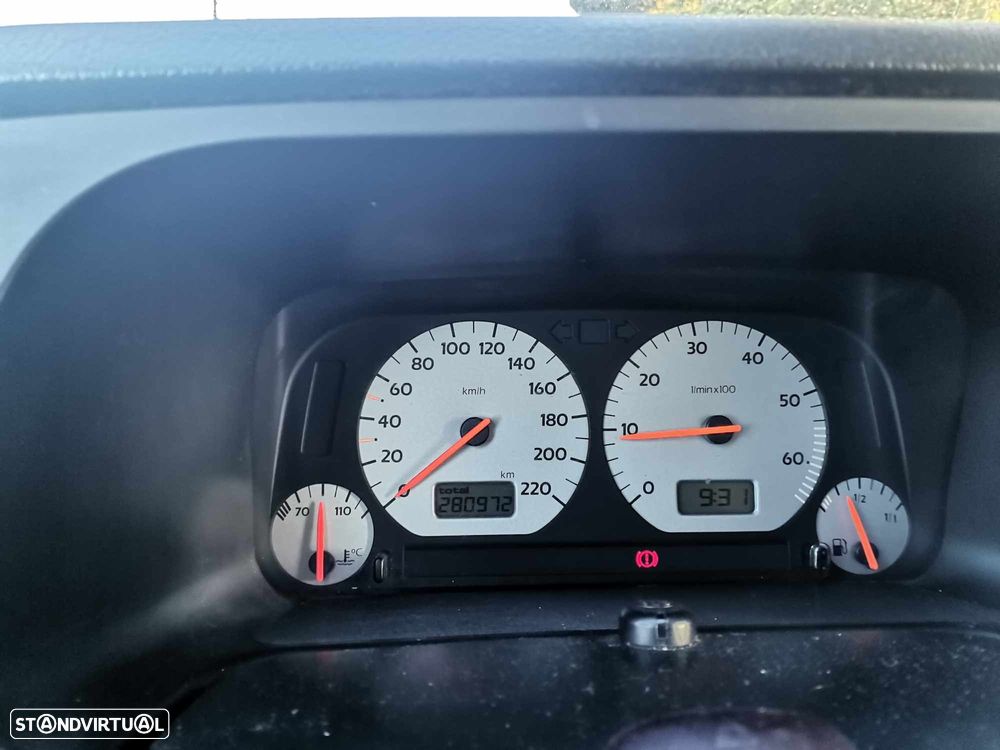 VW Golf 1.9 TDi GL + - 9