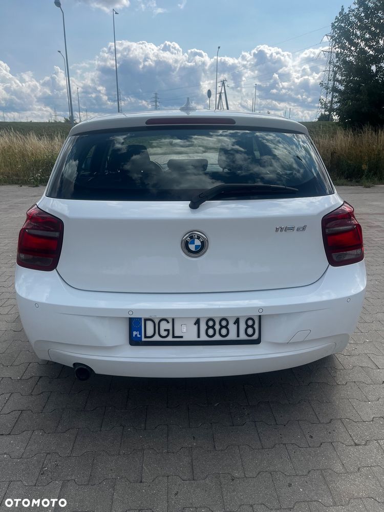 BMW Seria 1 116d - 6
