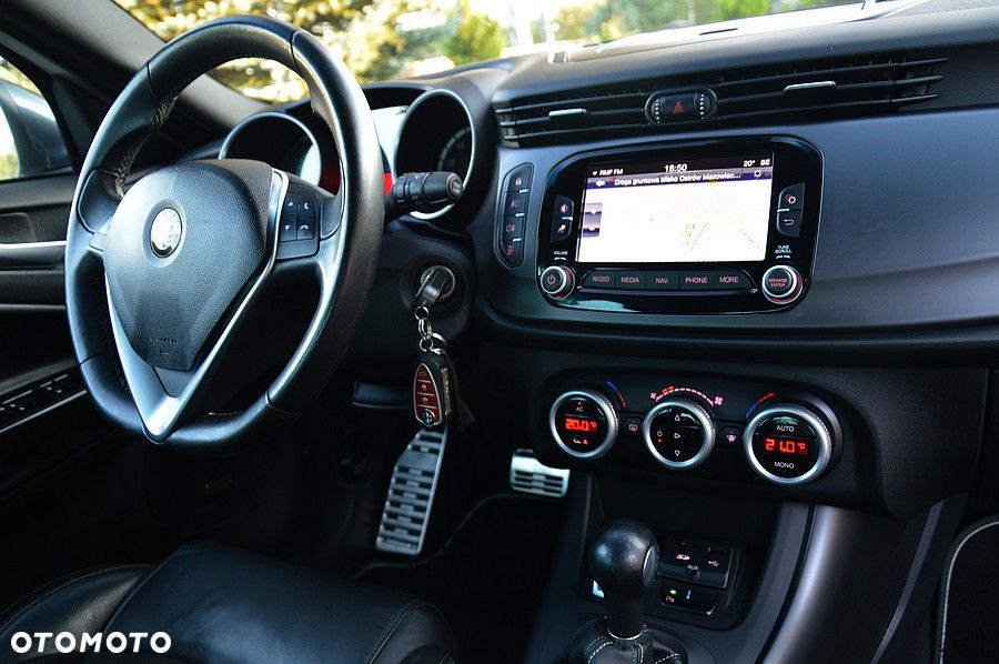Alfa Romeo Giulietta 1.8 TBi 16V TCT Quadrifoglio Verde - 32