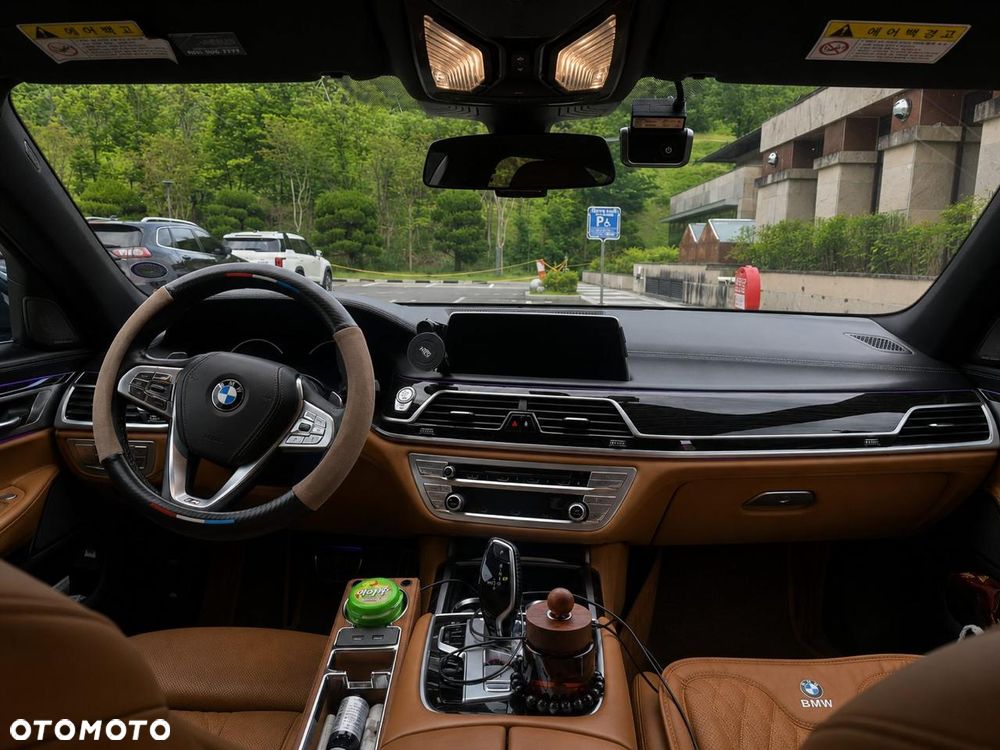 BMW Seria 7 740Li xDrive - 8