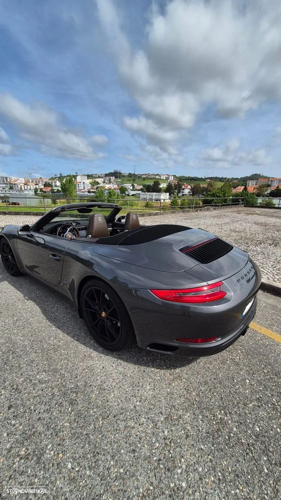 Porsche 911 Série F - 6