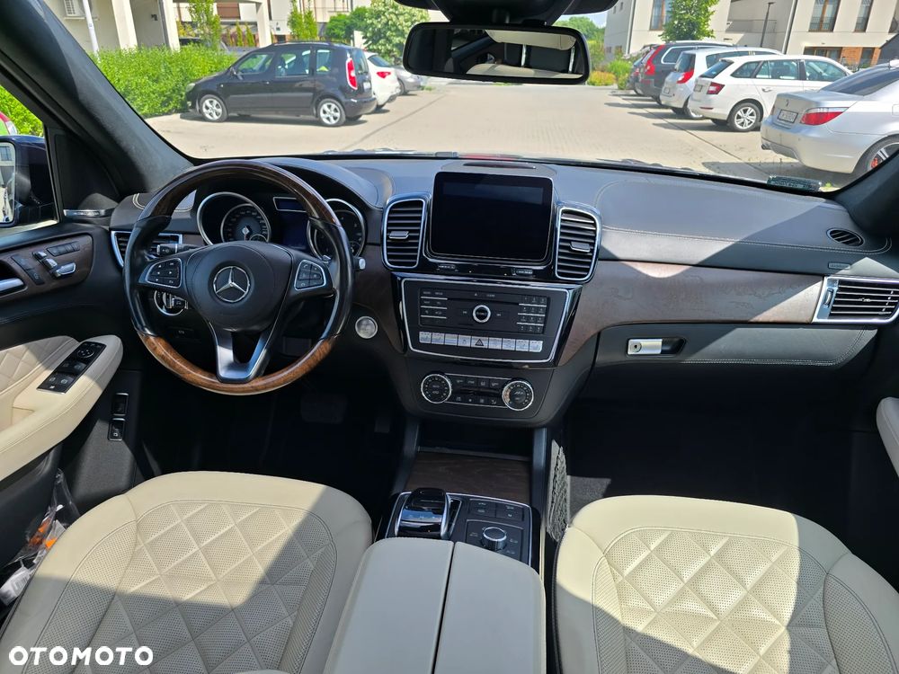 Mercedes-Benz GLS 350 d 4-Matic - 6