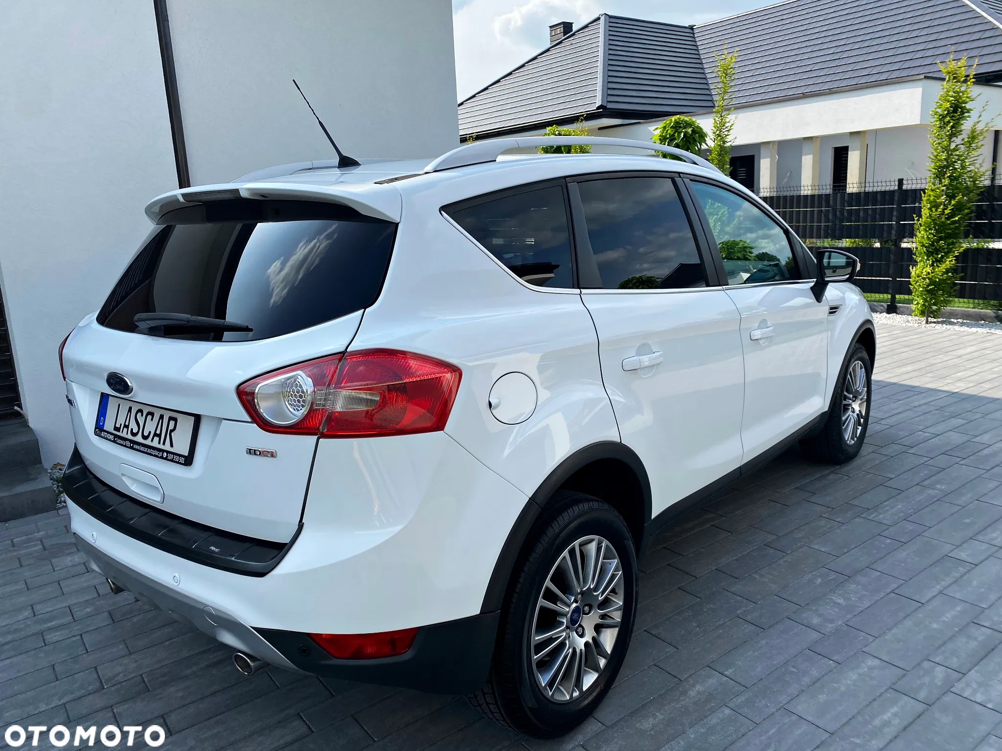 Ford Kuga 2.0 TDCi 4WD Titanium - 22