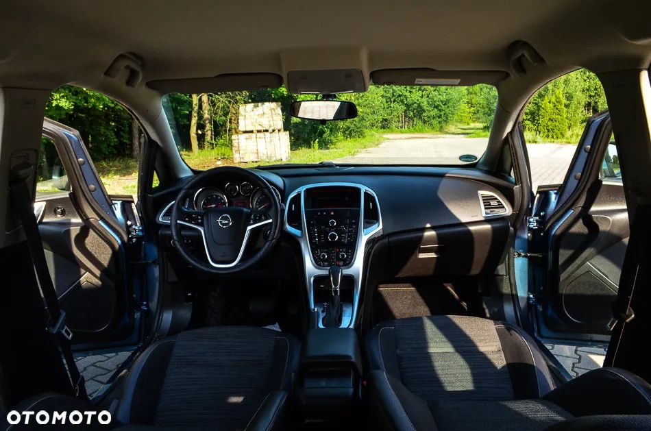 Opel Astra 1.6 Cosmo - 30