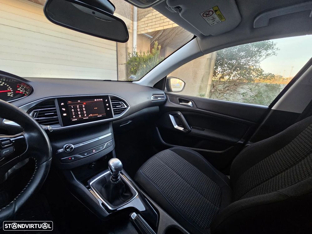 Peugeot 308 SW 1.5 BlueHDi Style - 11