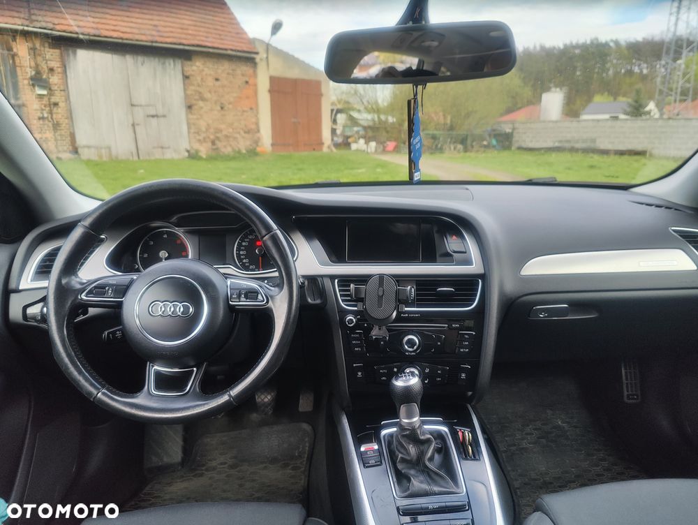 Audi A4 Avant - 10