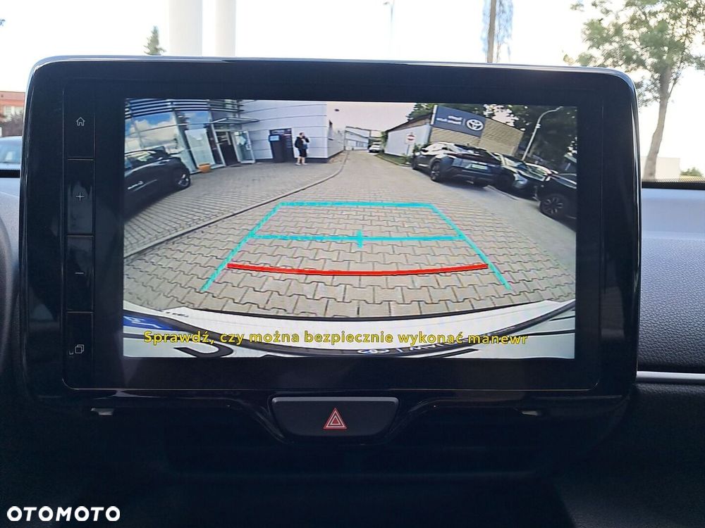 Toyota Yaris Cross Hybrid 1.5 Comfort 4x4 - 23