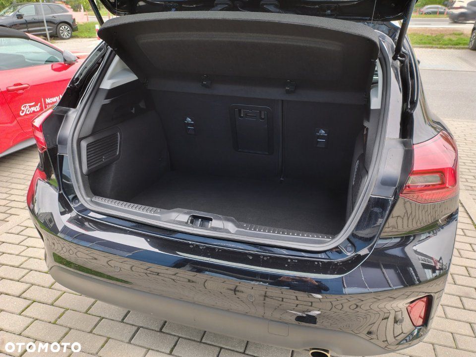 Ford Focus - 25