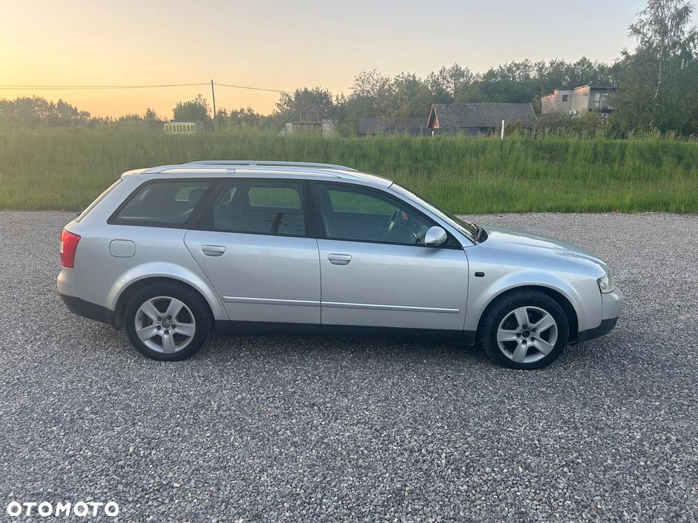 Audi A4 Avant - 11
