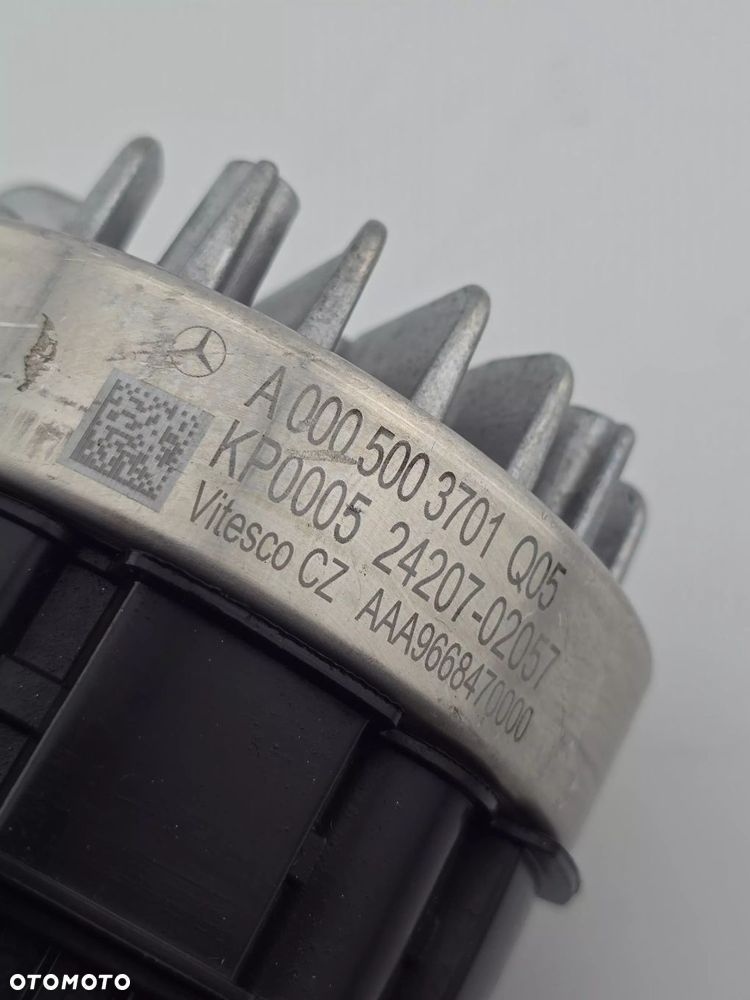 NOWA ORYGINALNA POMPA WODY MERCEDES W214 W167 A0005003701 - 8