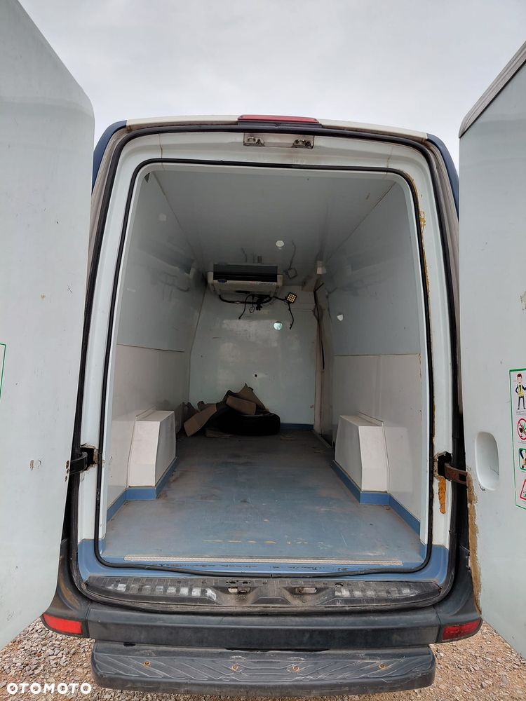 Volkswagen Crafter - 27