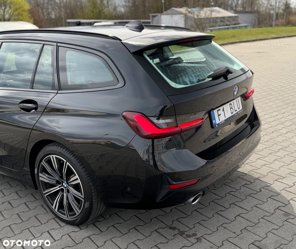 BMW Seria 3 320d xDrive Sport Line Shadow - 20