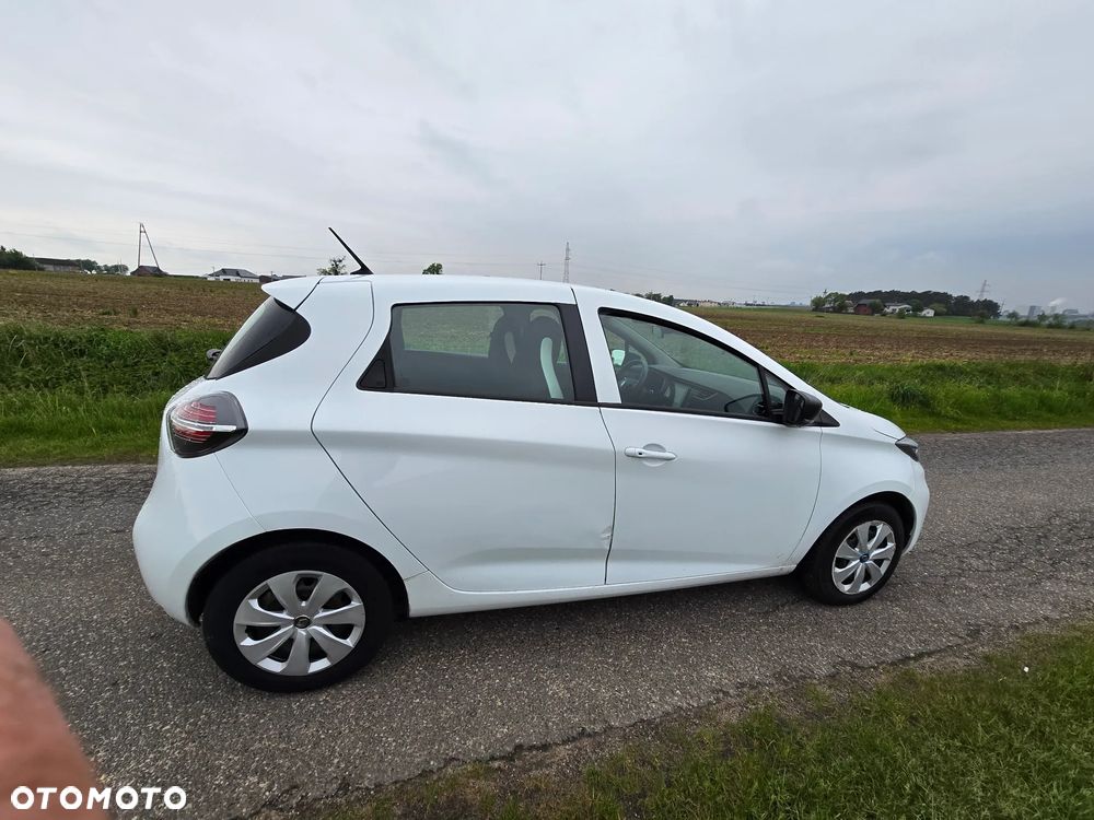 Renault Zoe R135 Z.E 50 Zen - 4
