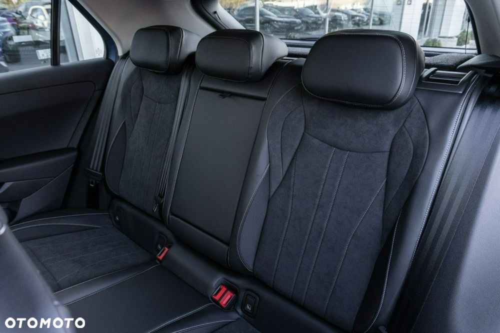 Volkswagen T-Roc - 22